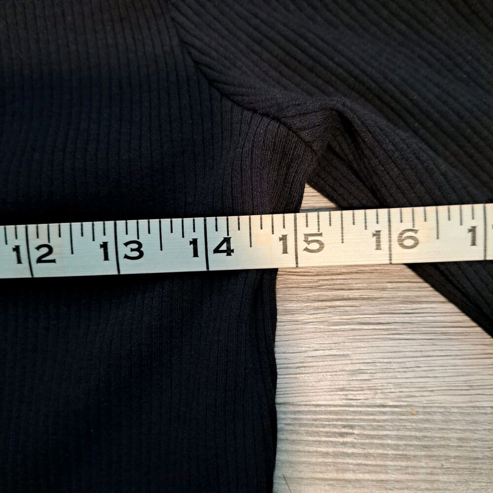 Gap Black Long Sleeved Top Cold Shoulder Size M - Picture 7 of 8
